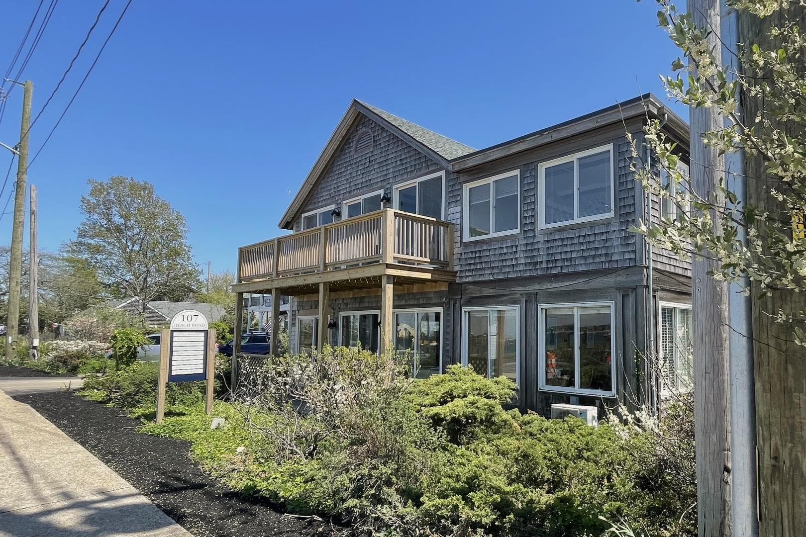Image 1 - 107 Beach Road 104