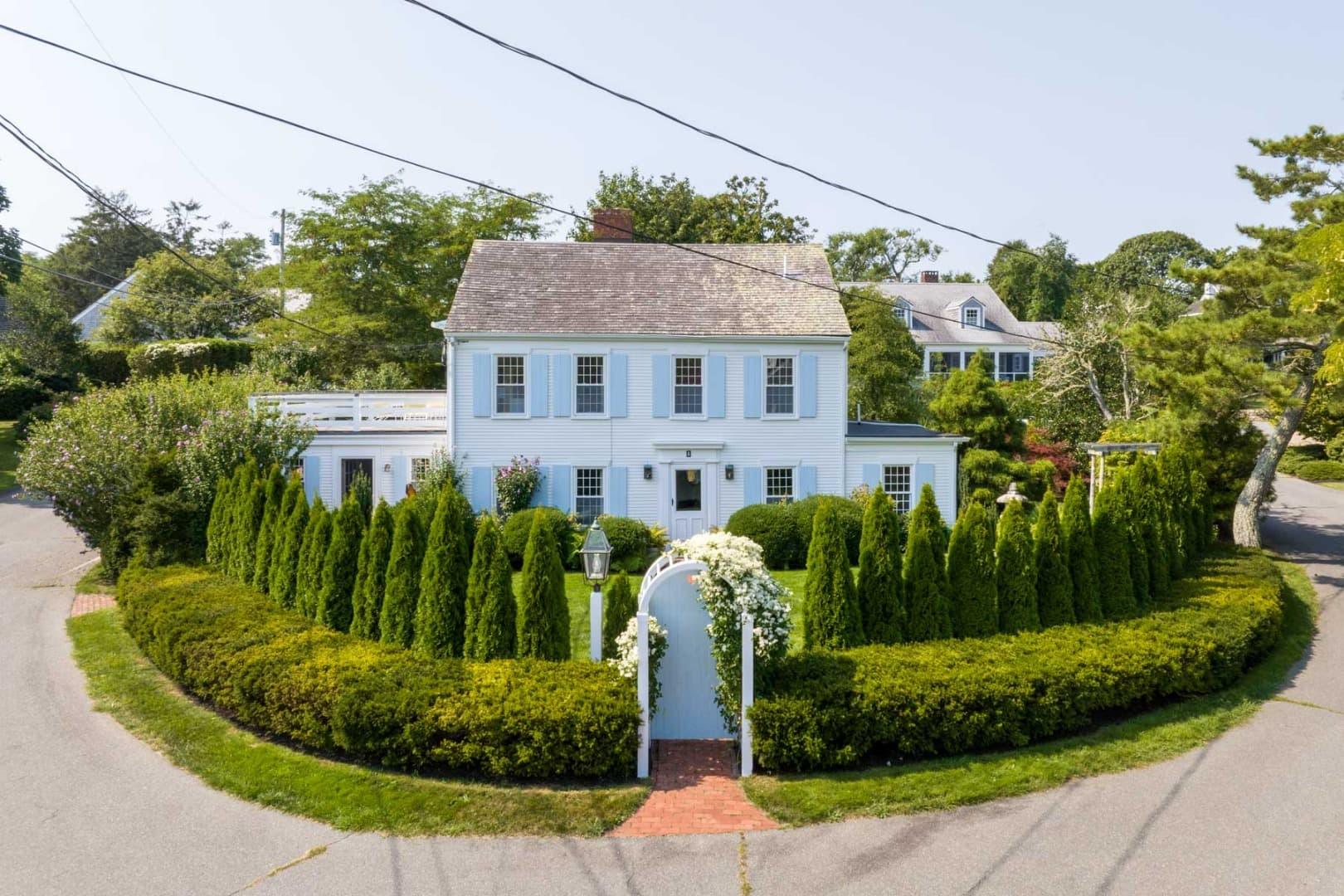 Image 2 - 8 Atwood Circle