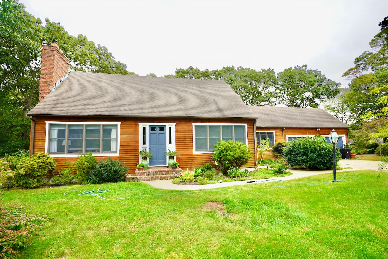 Image 2 - 33 Teaberry Lane