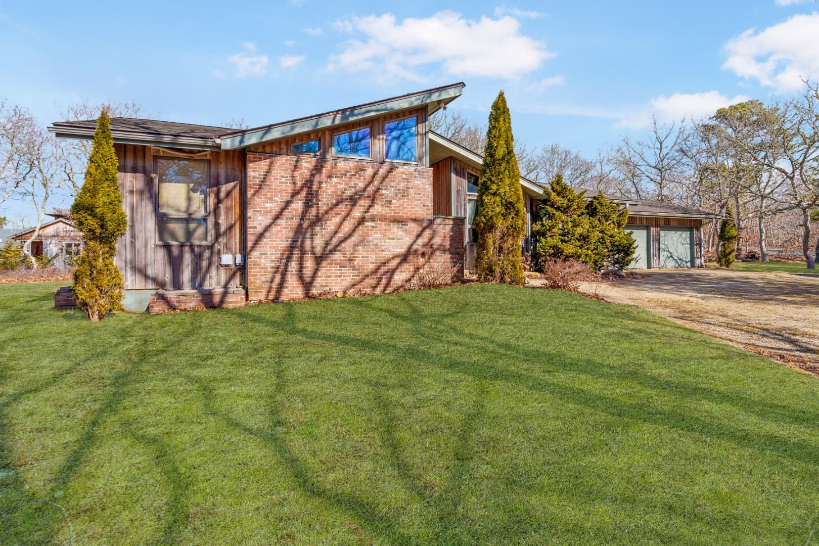 Image 2 - 21 Llewellyn Way
