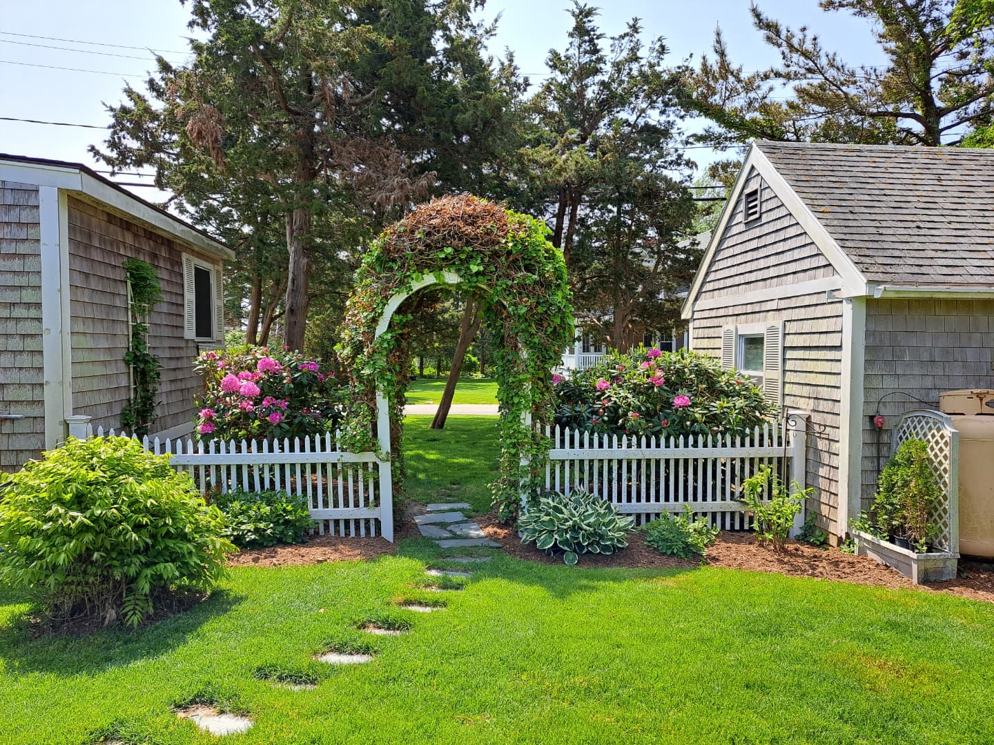 Image 3 - 11 Canonicus Avenue
