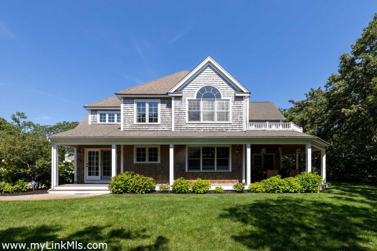 Image 3 - 20 Swan Lane