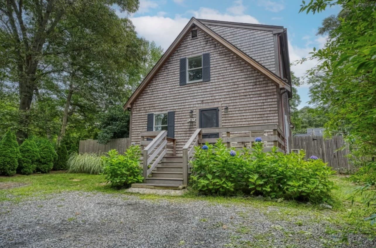 33-menahan-street-oak-bluffs-ma-02557-41265
