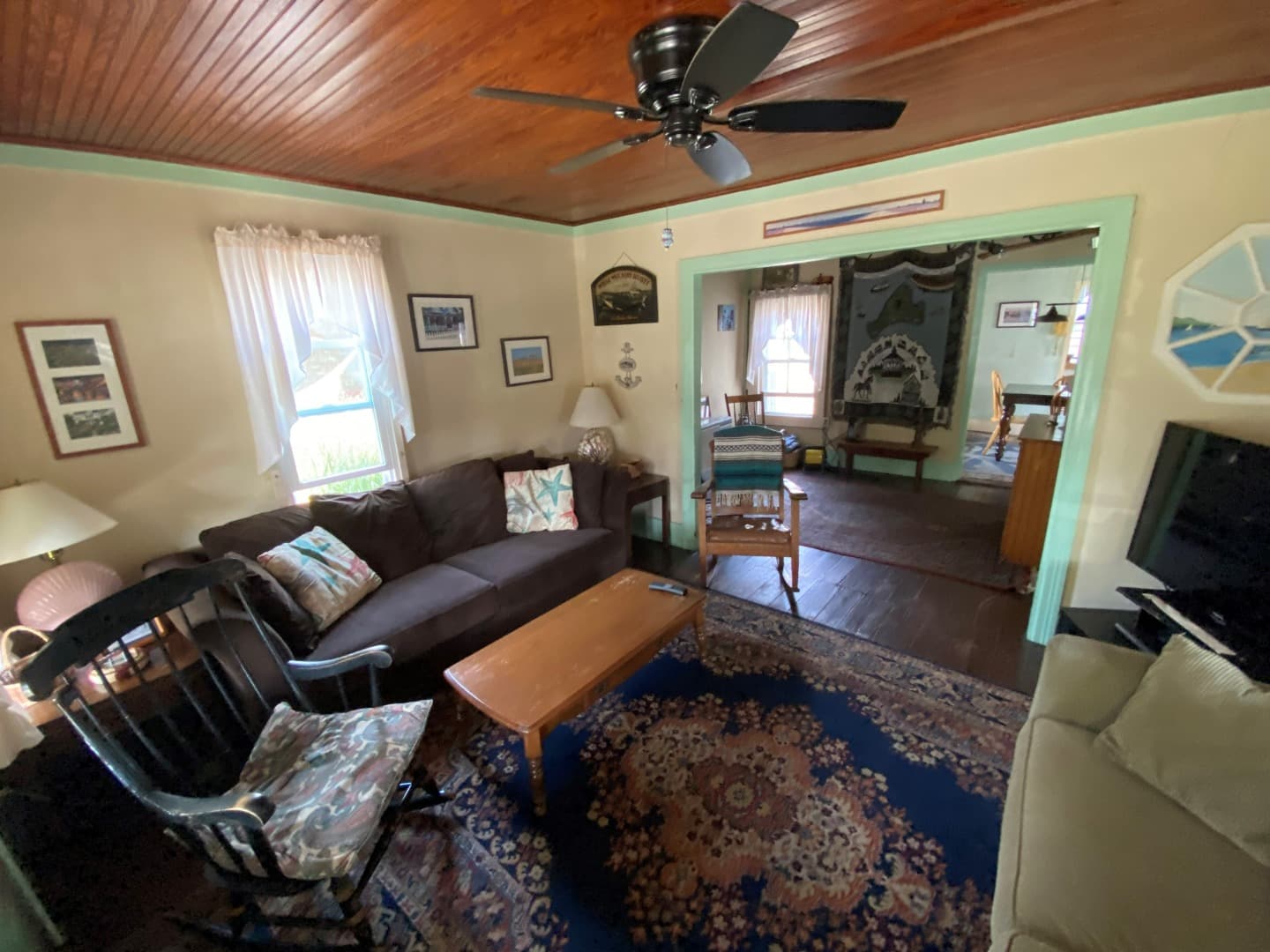 Image 3 - 55 Tuckernuck Avenue