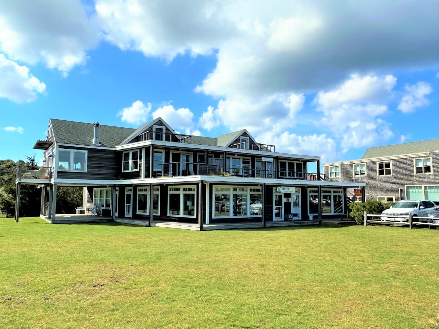 Image 2 - 79 Beach Road 30