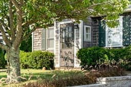 Image 2 - 62 Lagoon Pond Road A