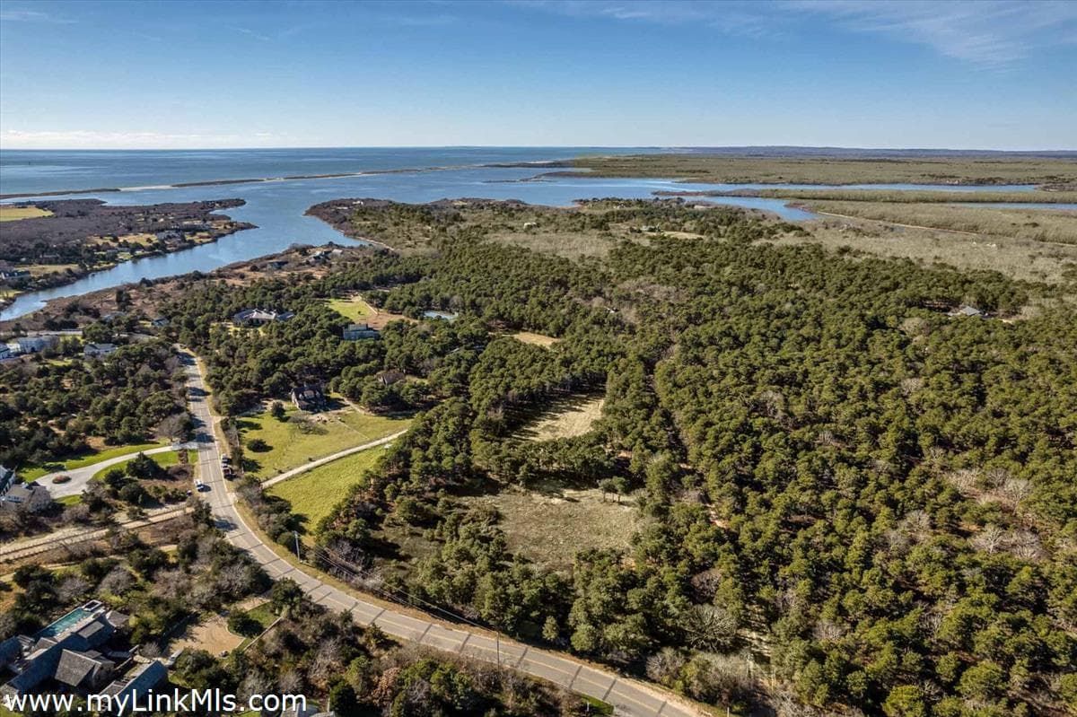 Image 2 - 9 Turkeyland Cove Road