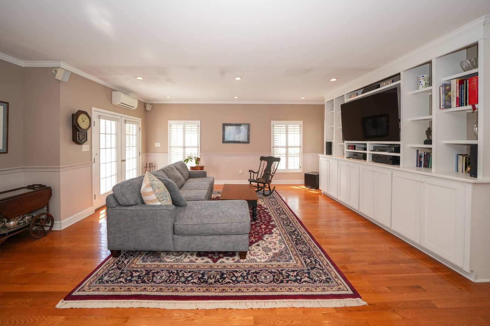 Image 3 - 42 Daggett Avenue
