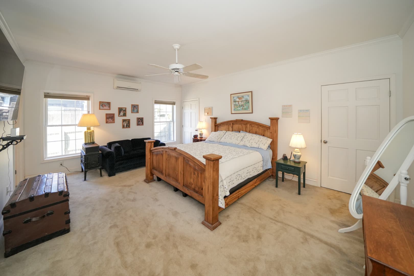 Image 1 - 42 Daggett Avenue