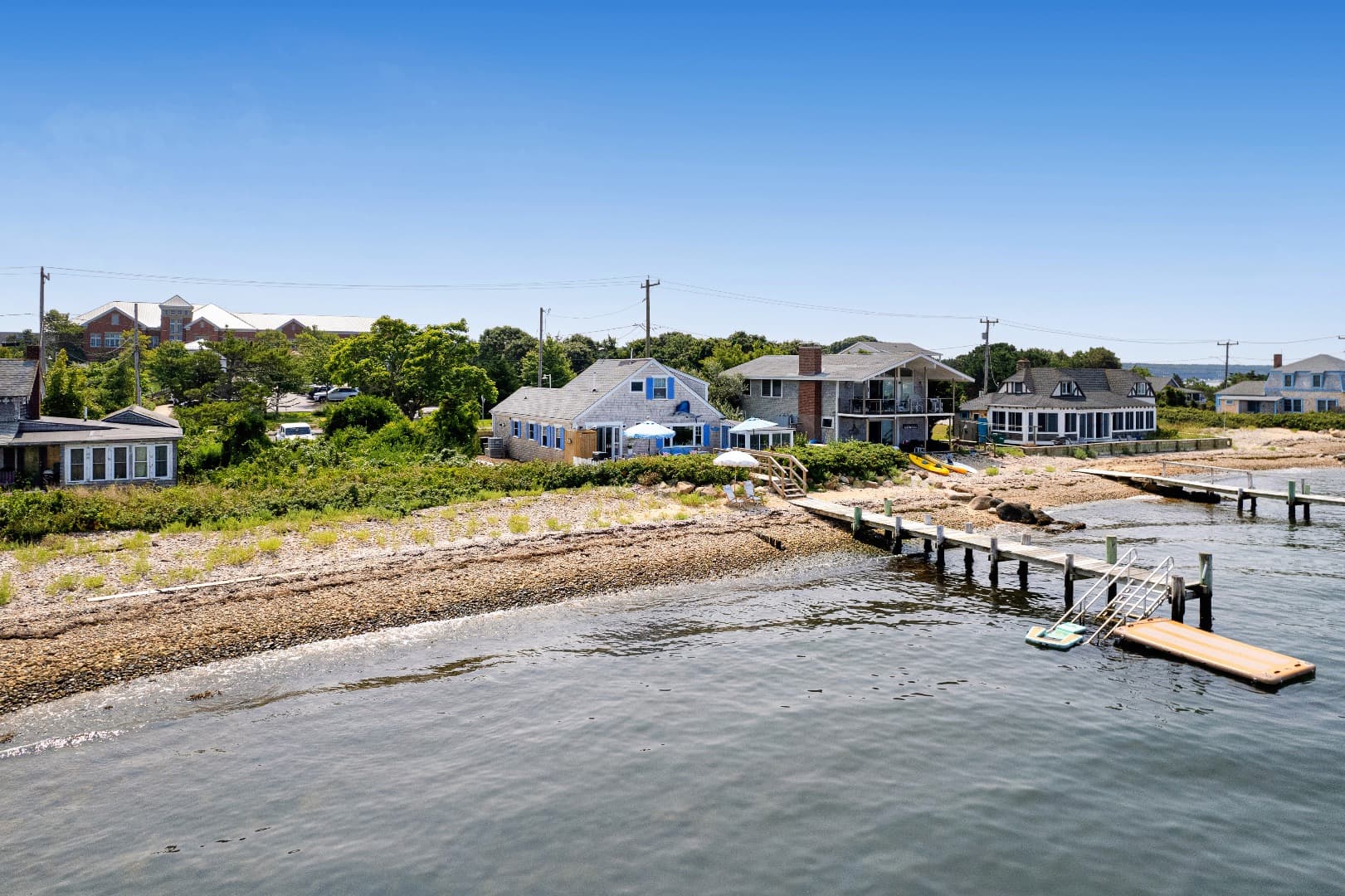 Image 1 - 17 Beach Road