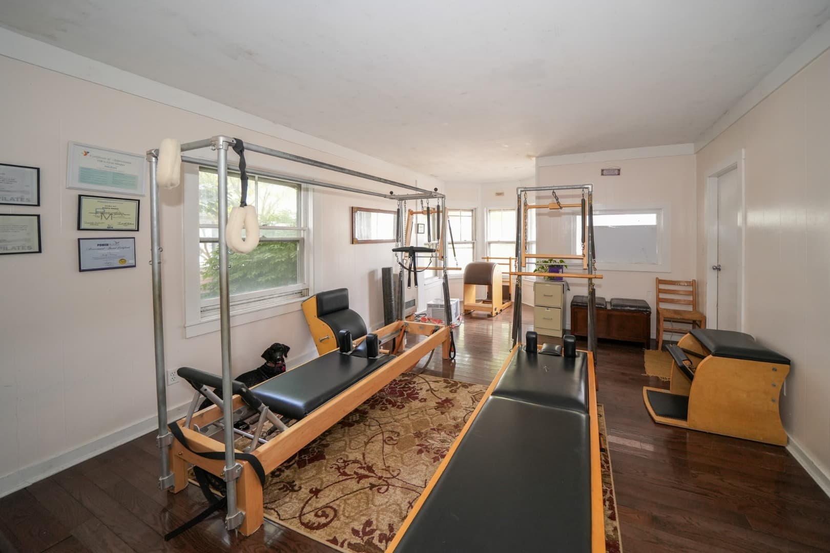 Image 3 - 56 Narragansett Avenue 3A