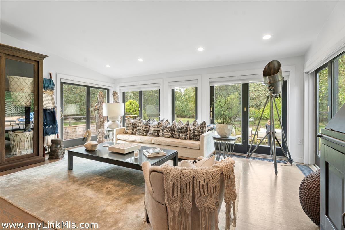Image 1 - 49 Oak Lane