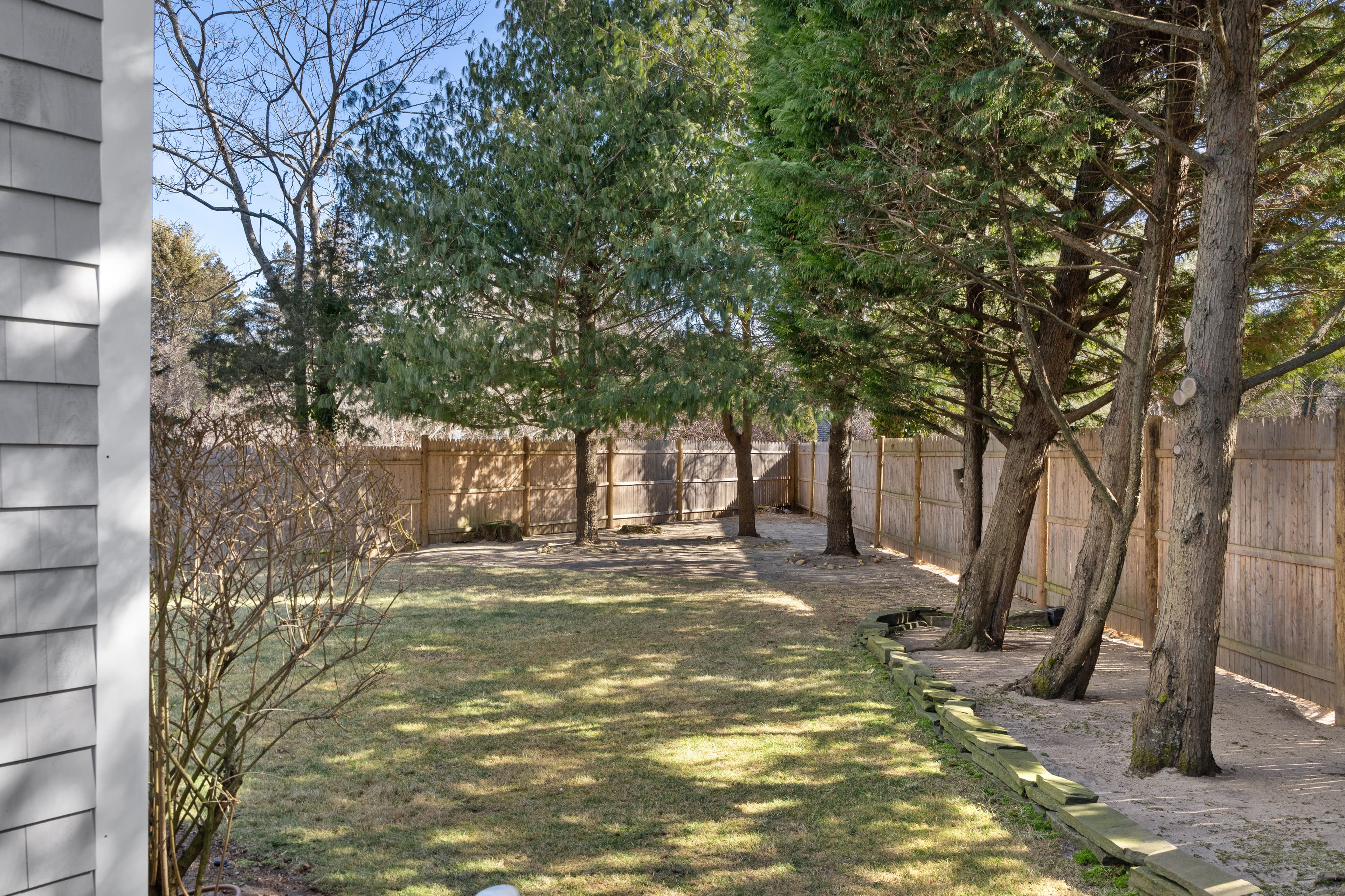Image 3 - 2 Upper Douglas Lane