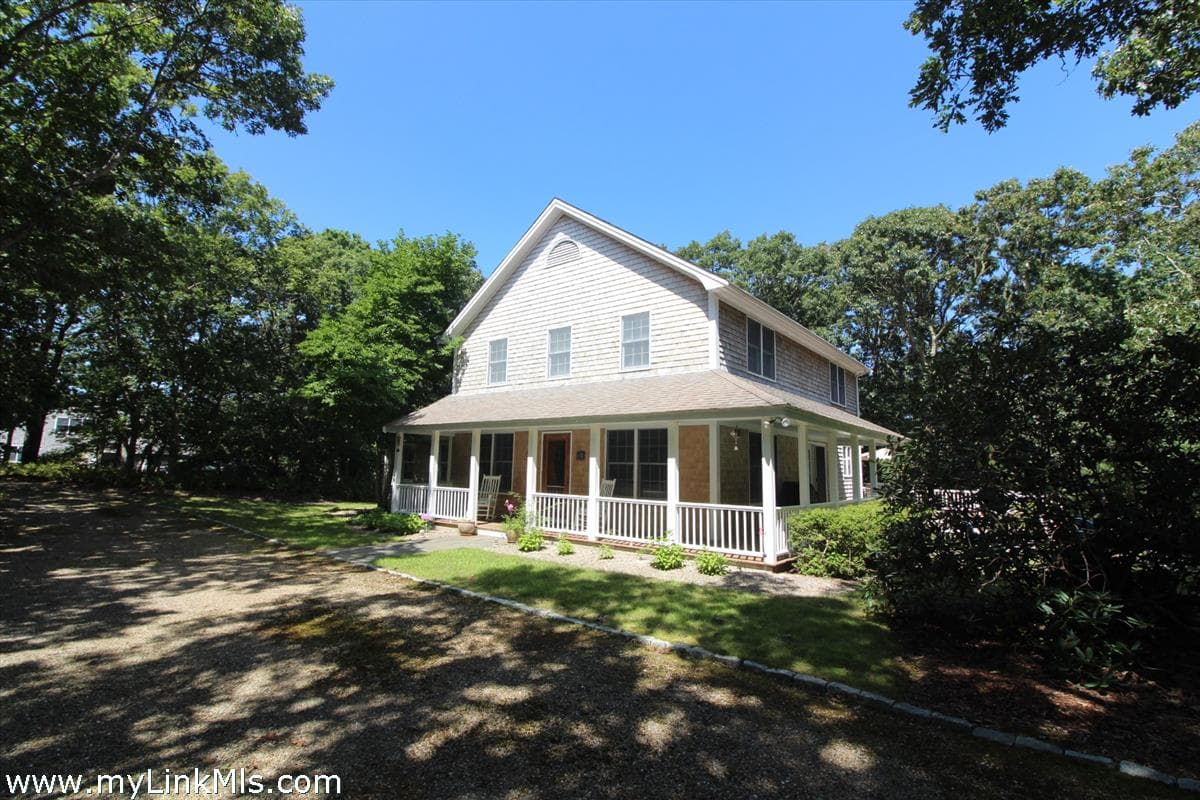32-flamingo-drive-edgartown-ma-02539-42931