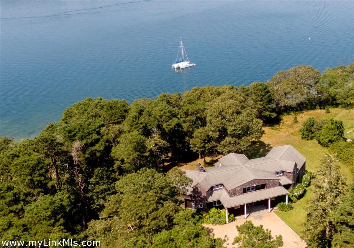 267-barnes-road-oak-bluffs-ma-02557-43025