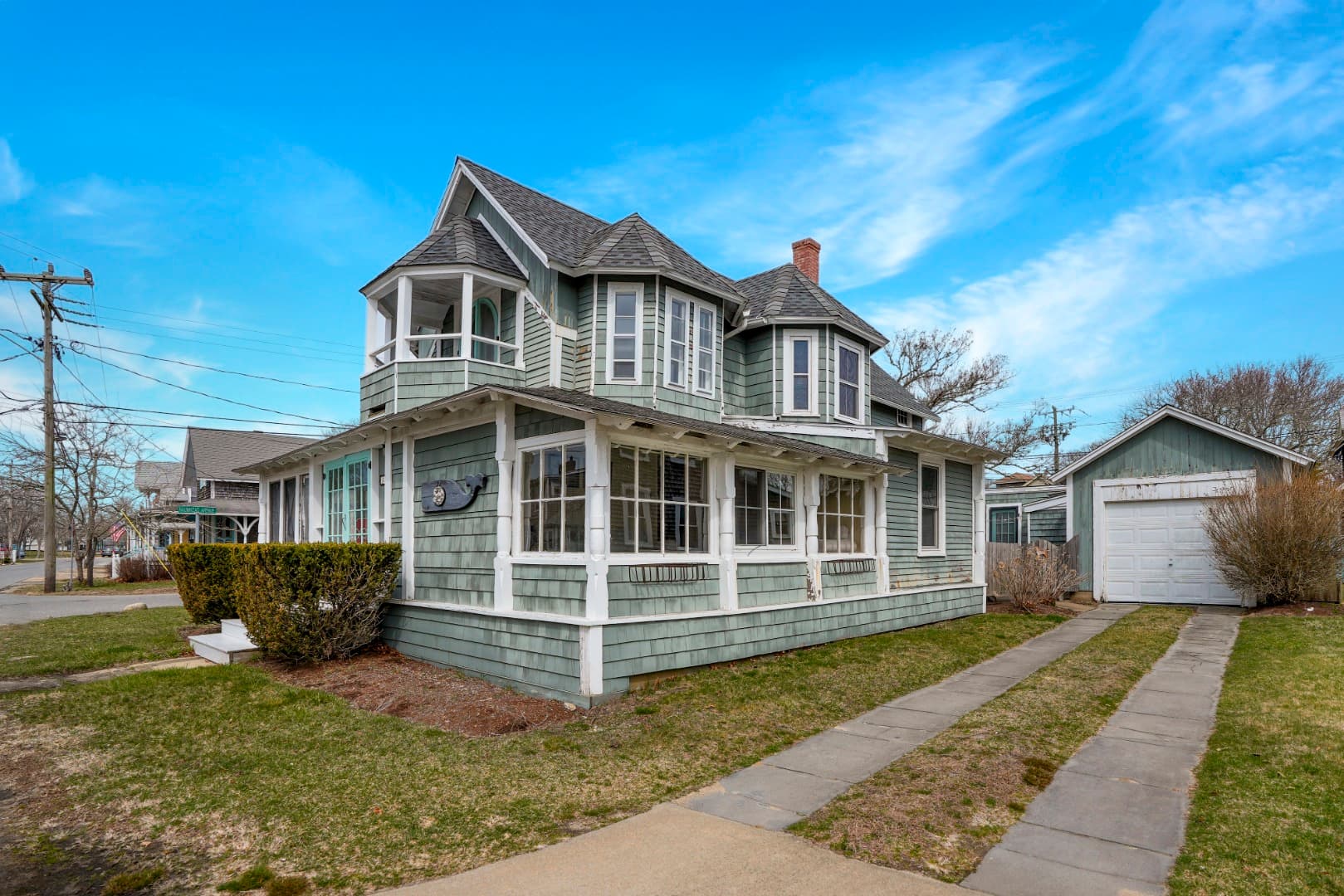Image 2 - 35 Tuckernuck Avenue