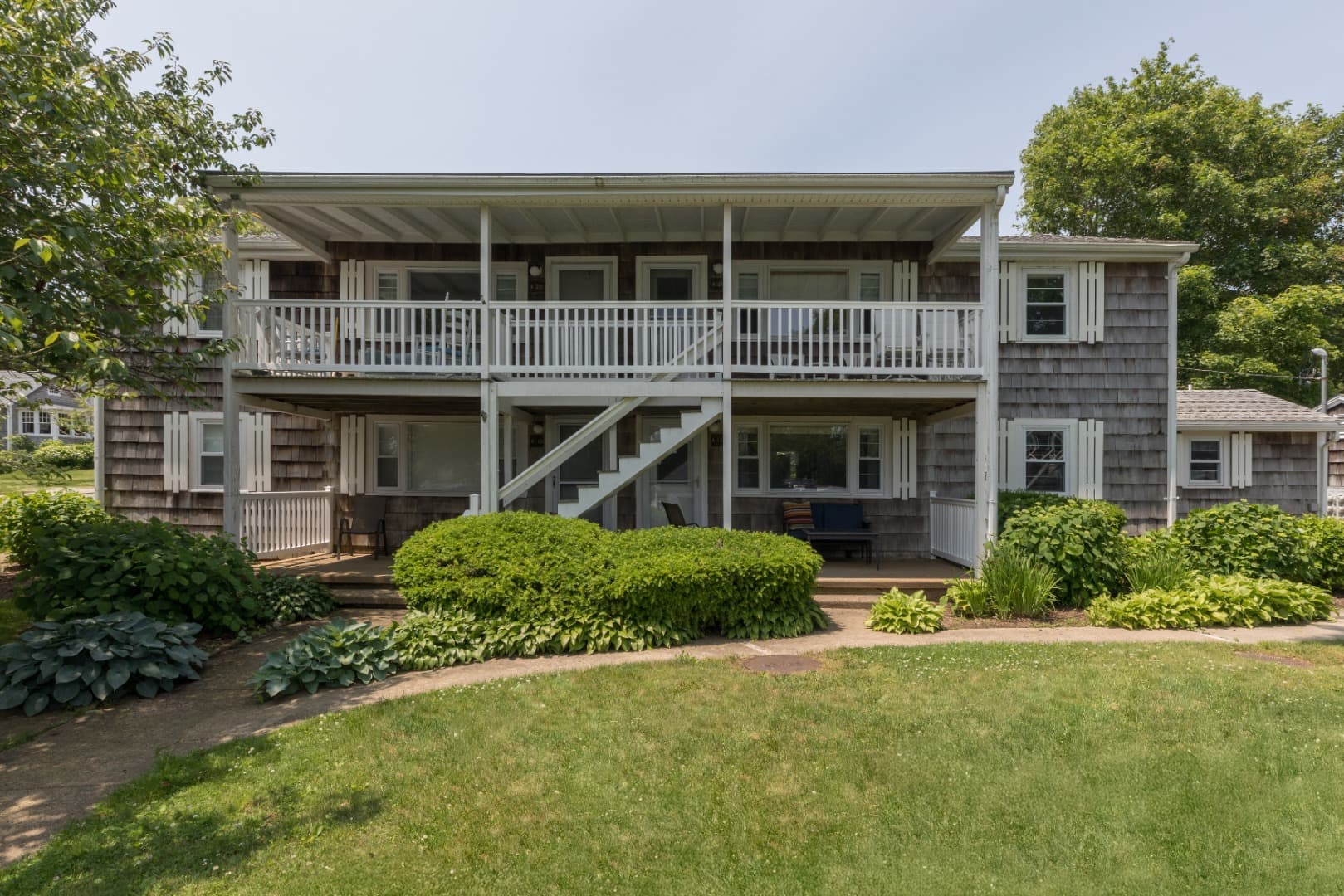 Image 2 - 124 Skiff Avenue A-11