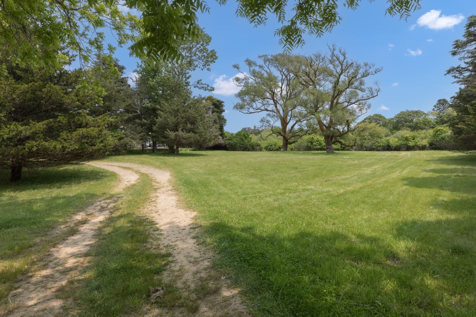 Image 3 - 40 Scotchmans Lane
