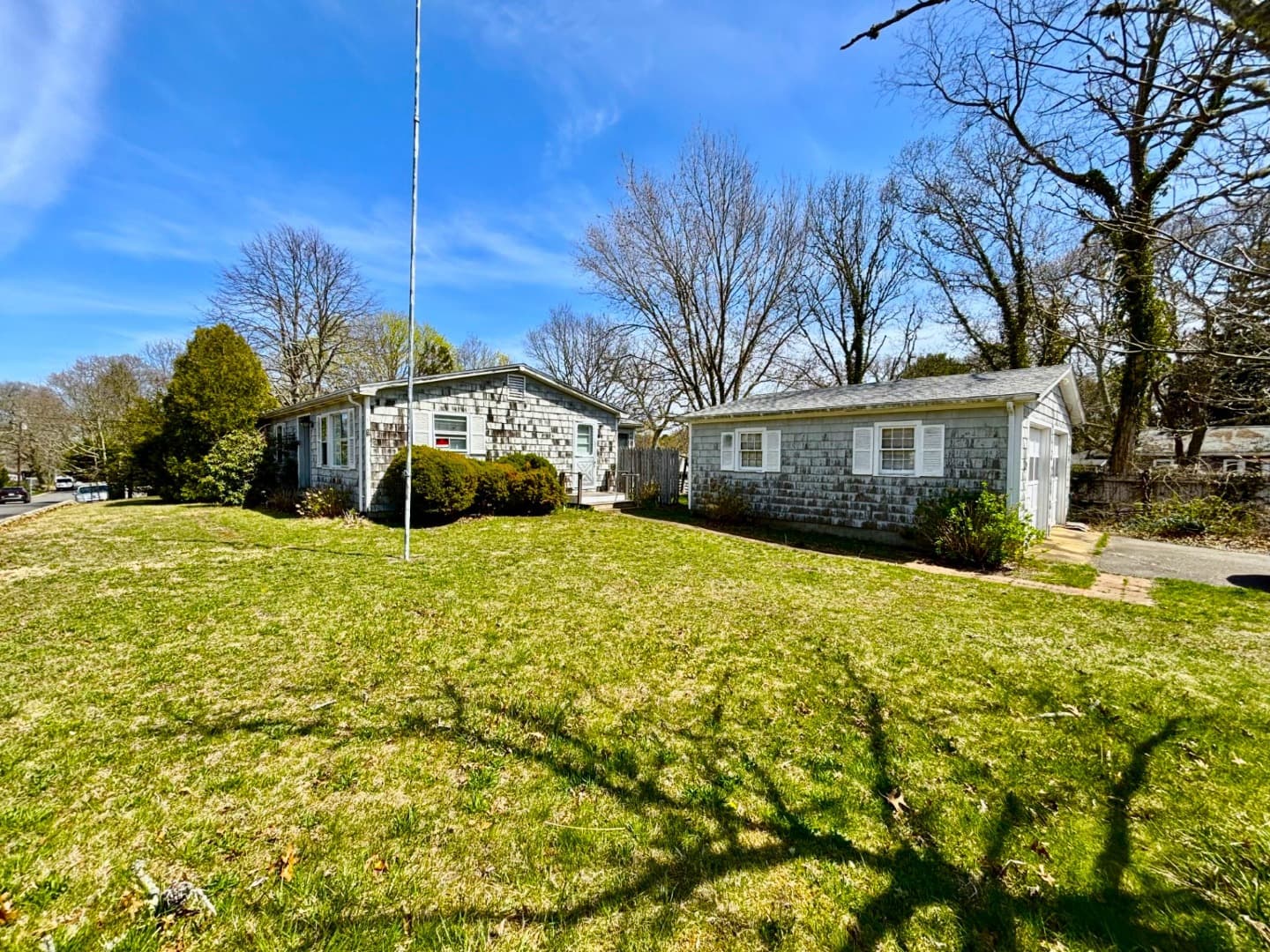 Image 1 - 299 Franklin Street