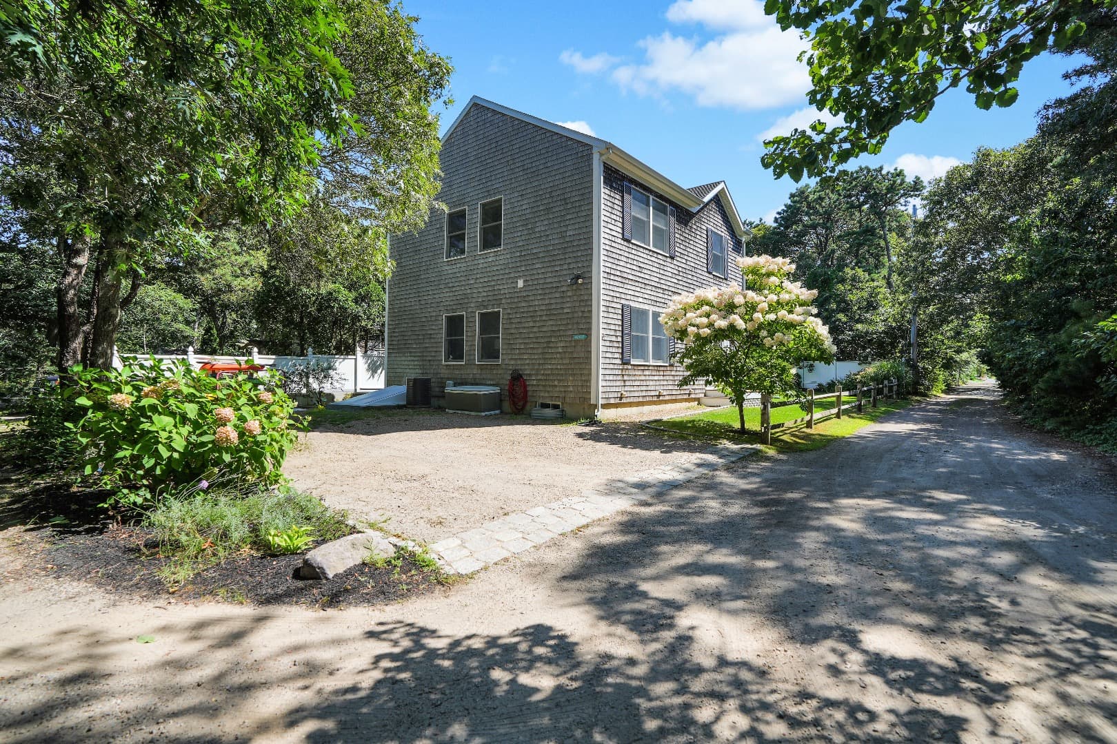 Image 3 - 26 Winne Ave