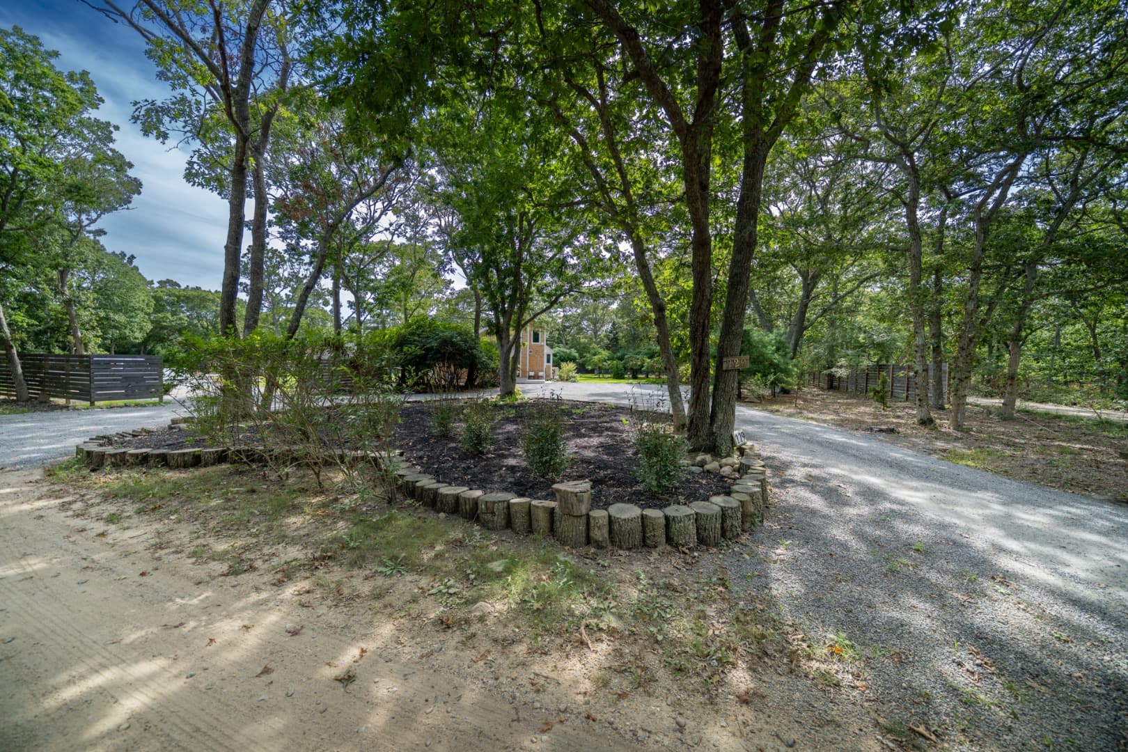 Image 2 - 229 Oak Lane