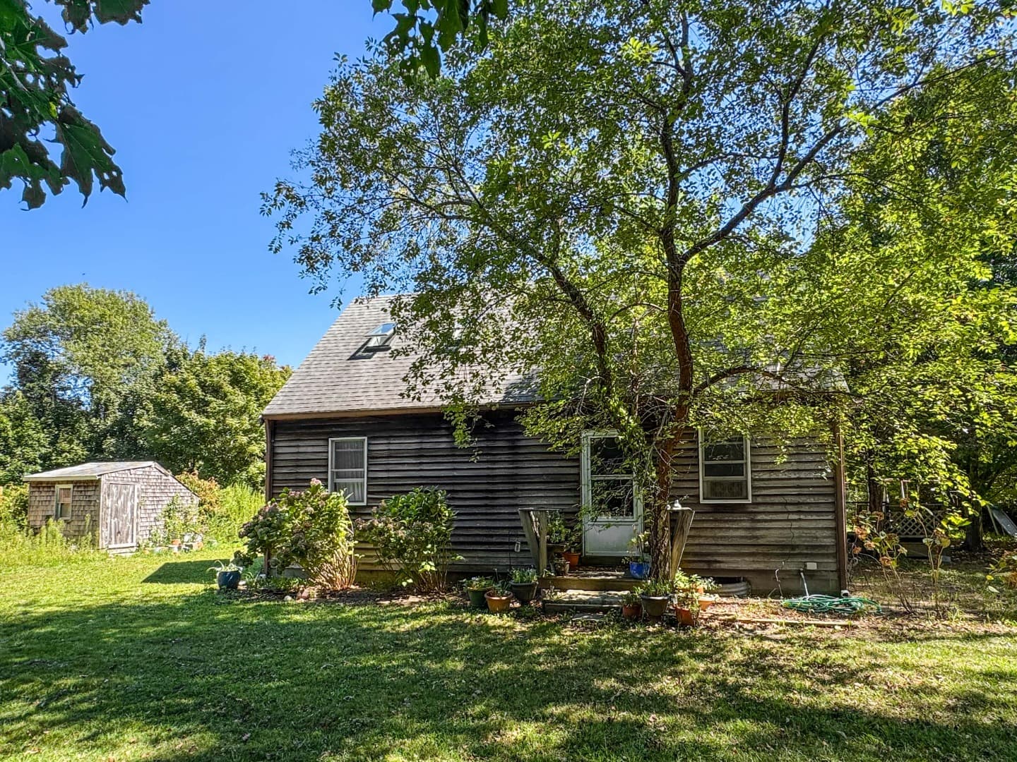 Image 2 - 8 Hitchings Circle
