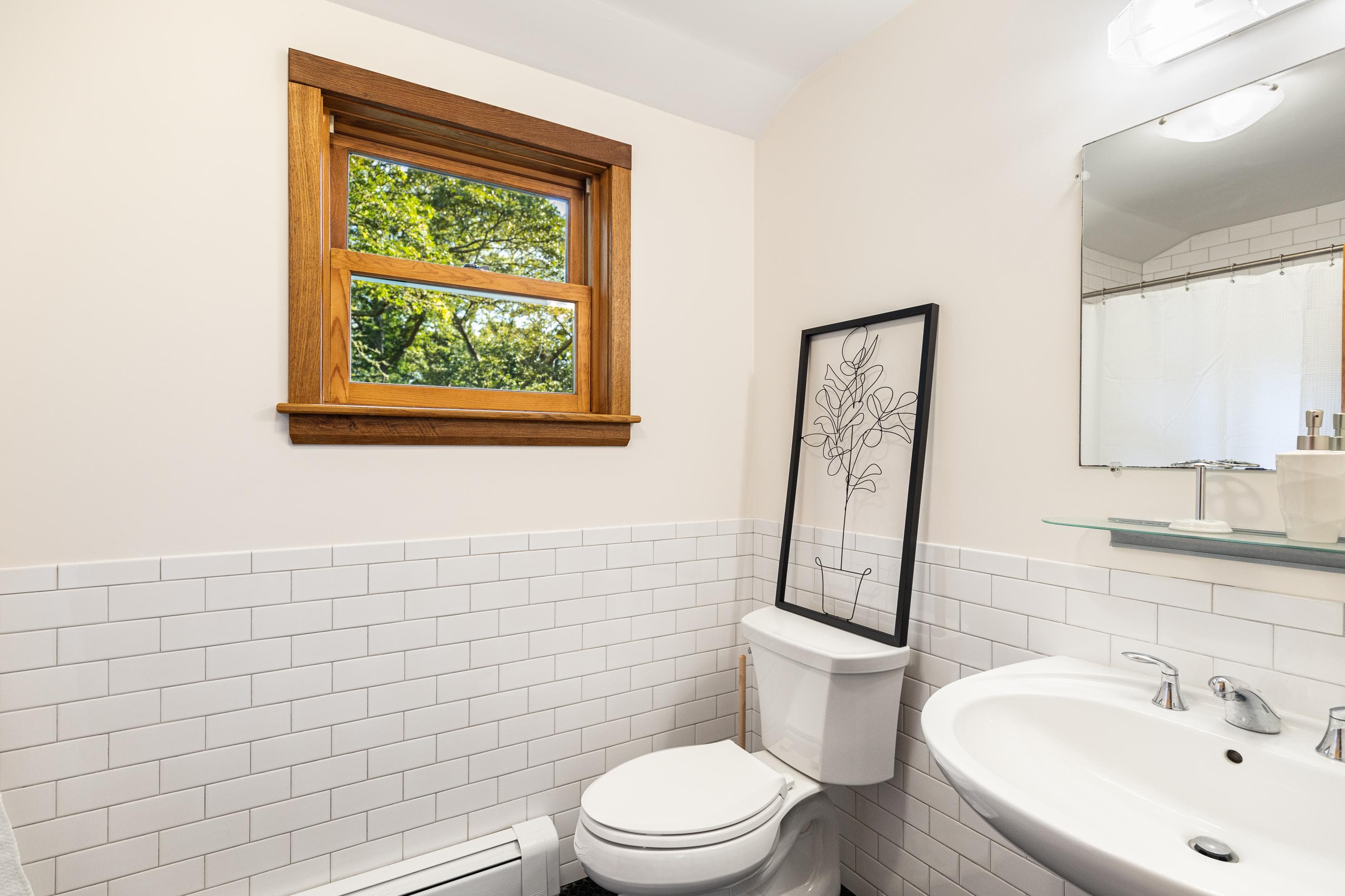 Image 3 - 5 Bedroom Rental in Oak Bluffs, Other - Sleeps 10