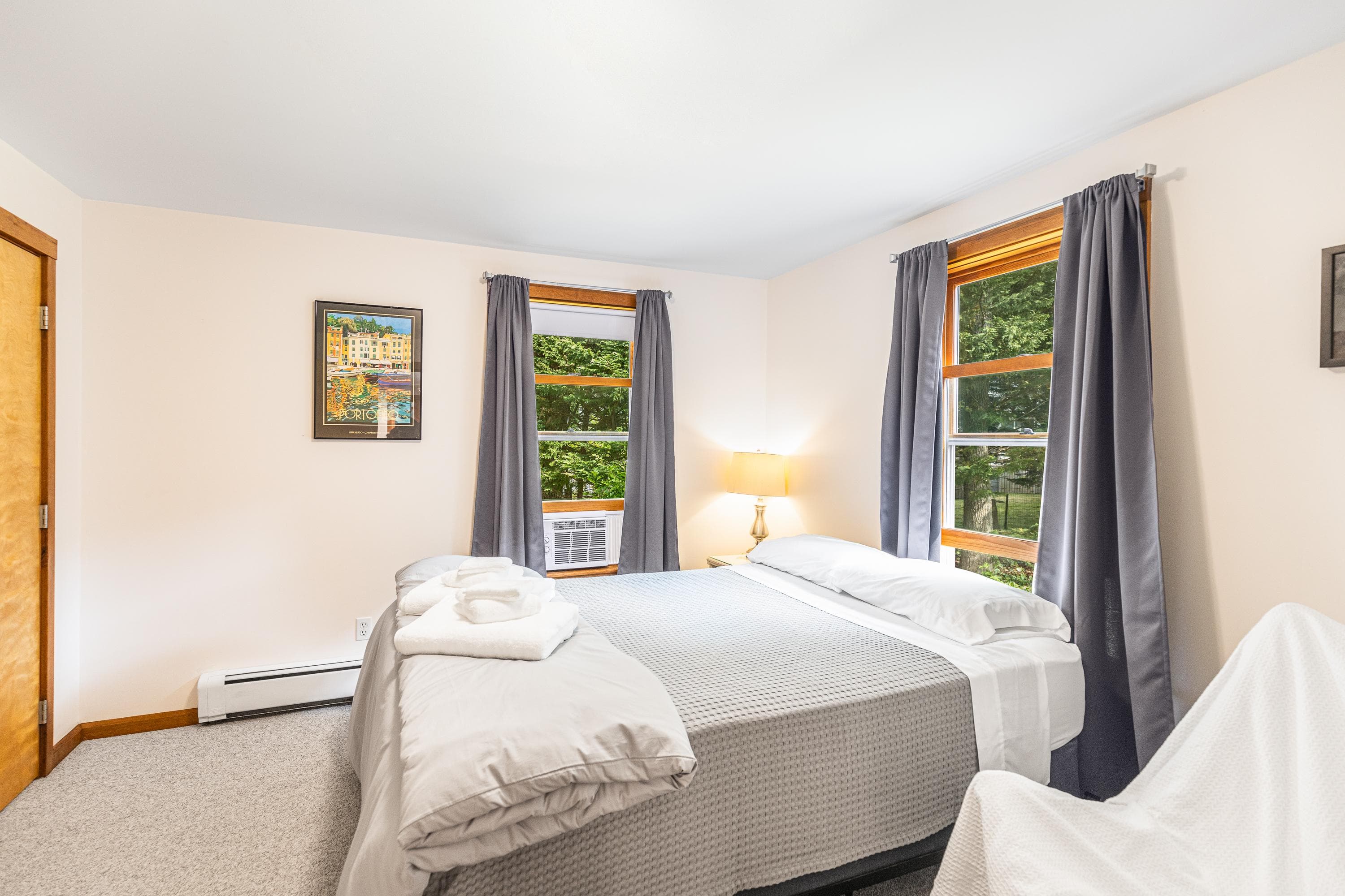 Image 2 - 5 Bedroom Rental in Oak Bluffs, Other - Sleeps 10