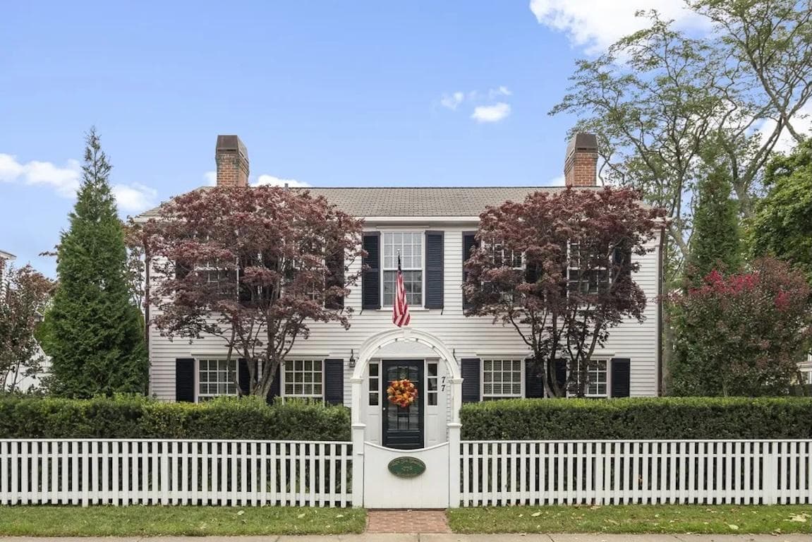 Image 2 - 5 Bedroom Rental in Edgartown, Other - Sleeps 10