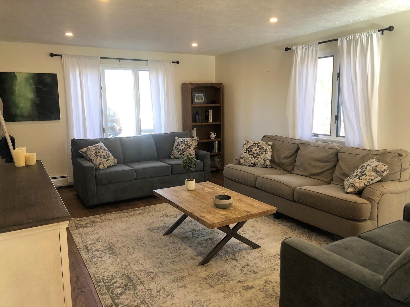 Image 2 - 4 Bedroom Rental in Oak Bluffs, Other - Sleeps 11