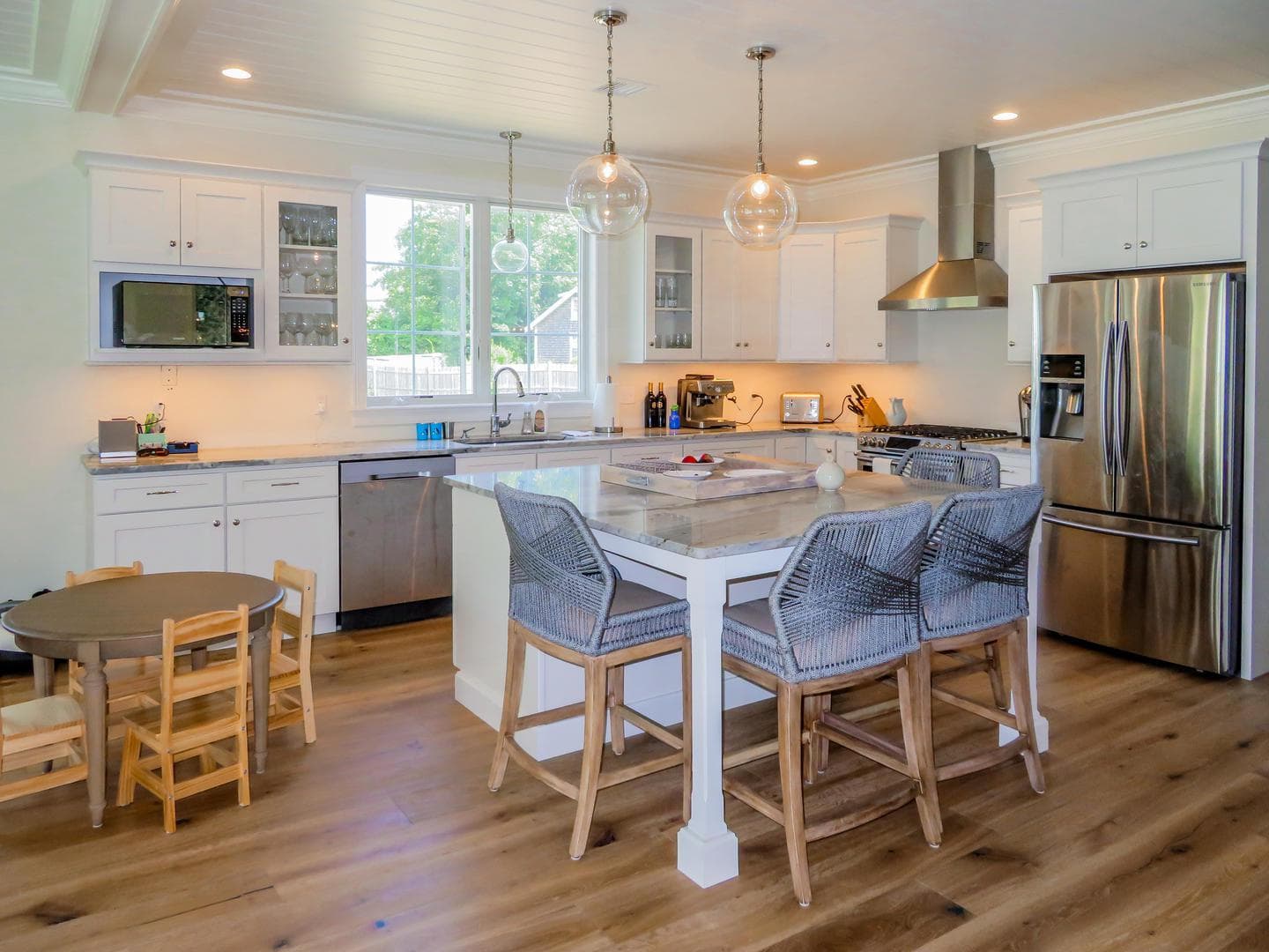 Image 2 - 5 Bedroom Rental in Edgartown, Other - Sleeps 14