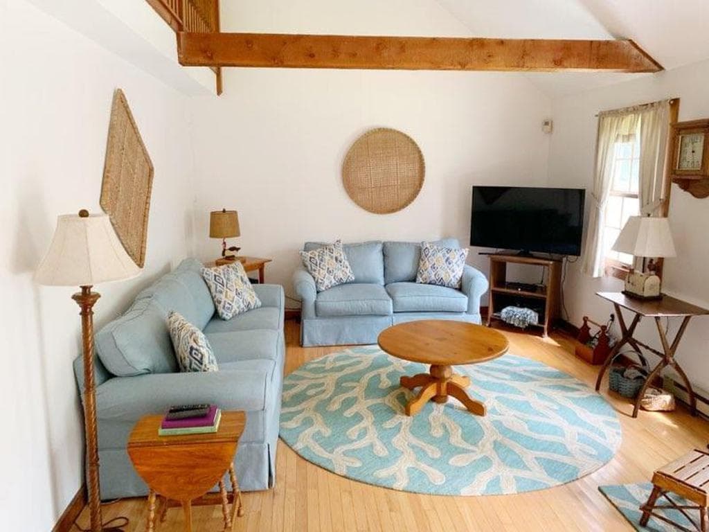 Image 2 - 3 Bedroom Rental in West Tisbury, Other - Sleeps 6
