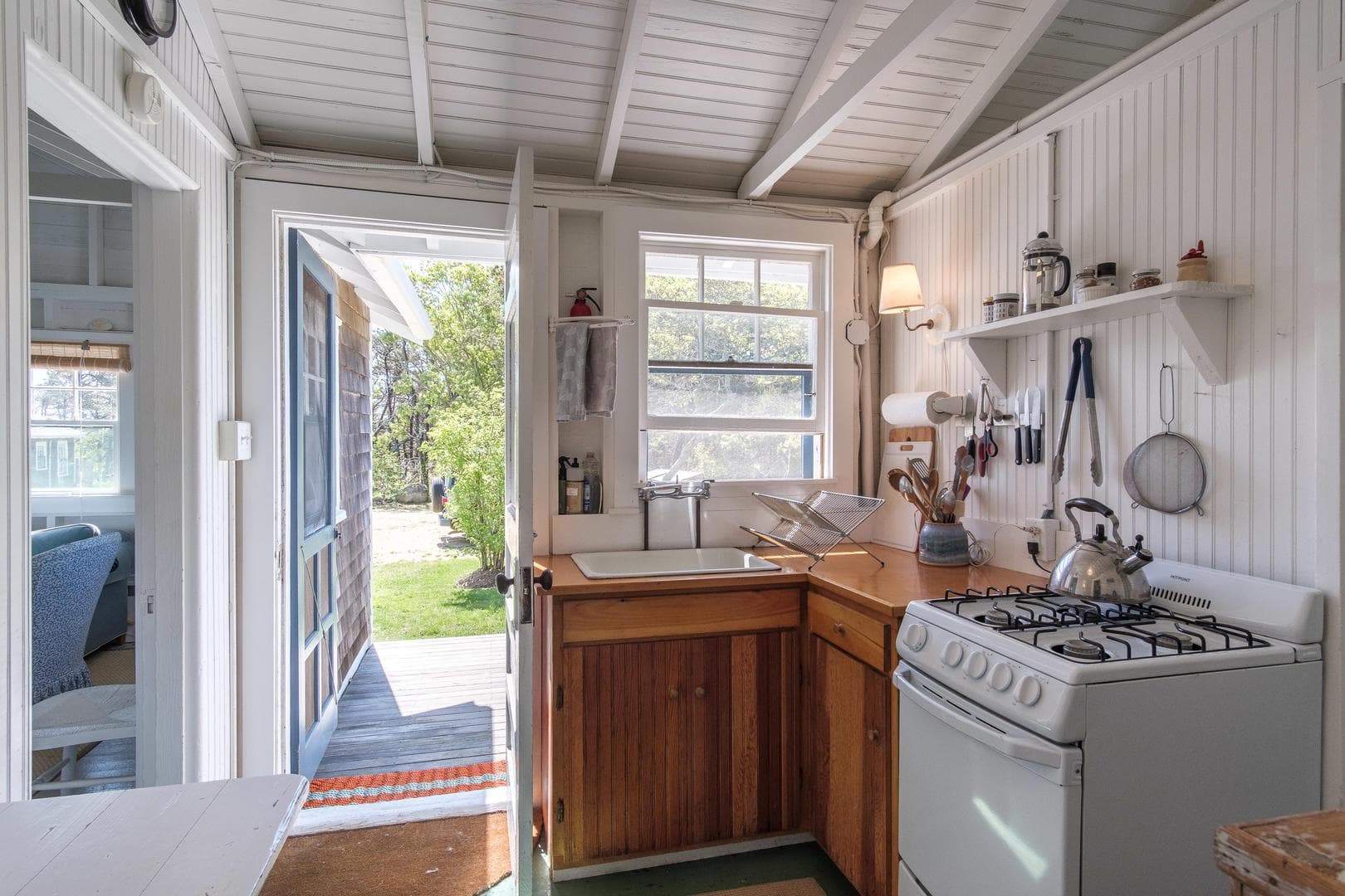 Image 3 - 2 Bedroom Rental in Edgartown, Chappaquiddick - Sleeps 4