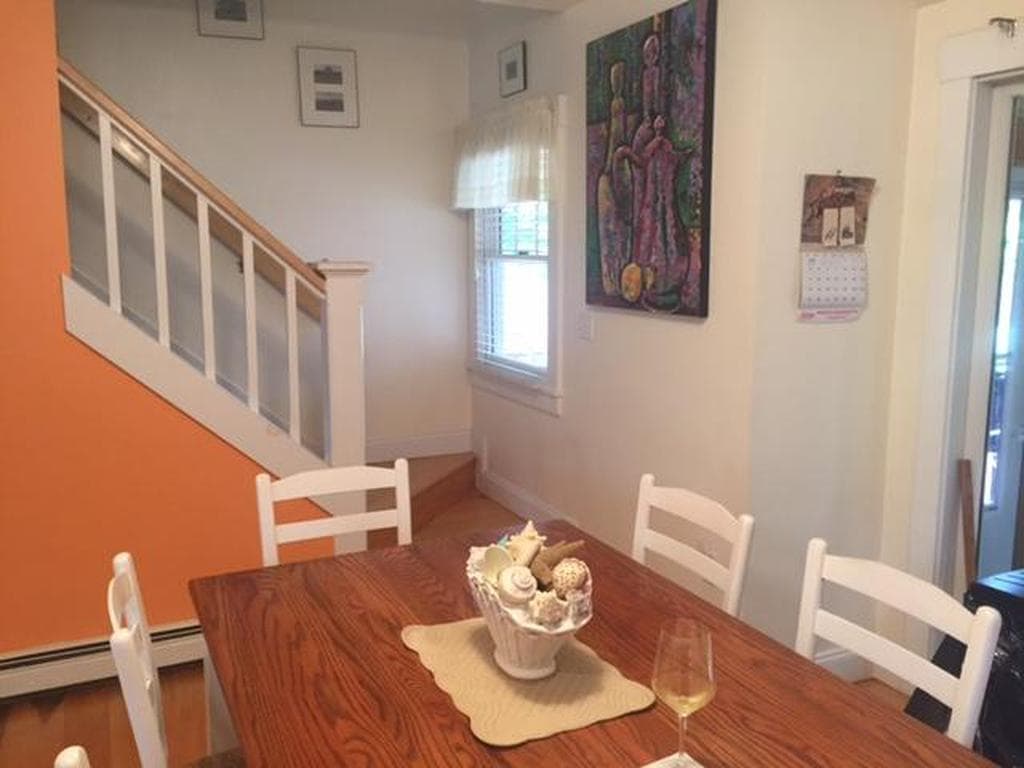 Image 2 - 4 Bedroom Rental in Oak Bluffs, Other - Sleeps 8