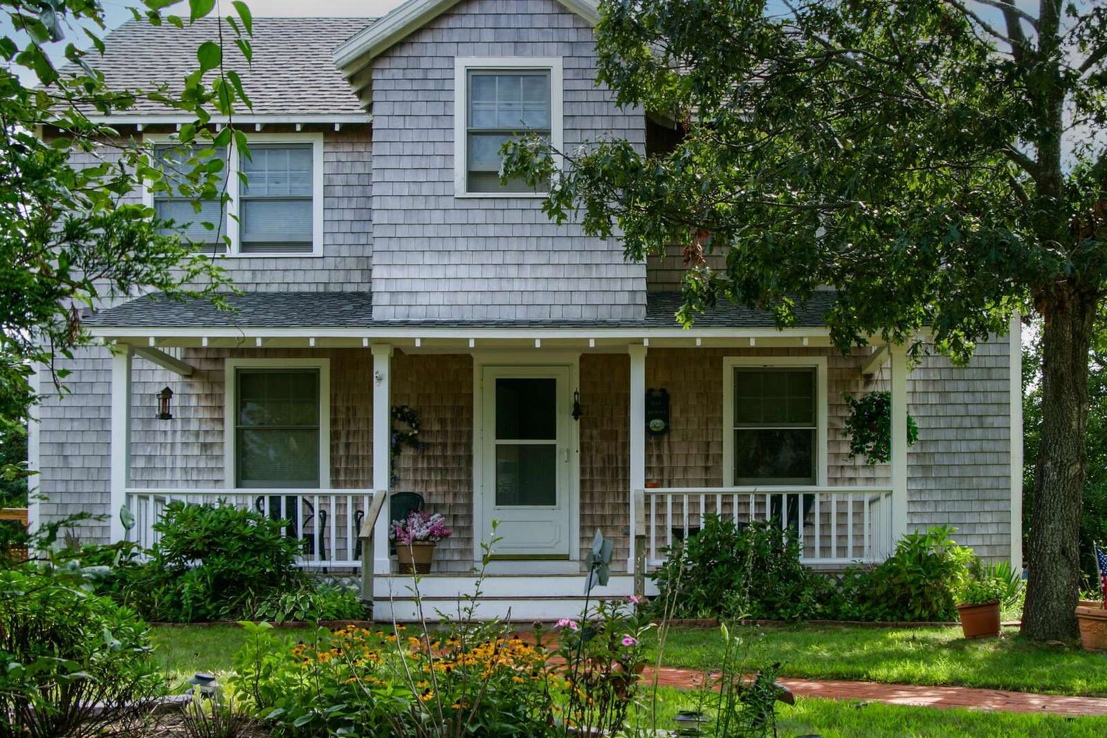 4-bedroom-rental-in-oak-bluffs-sleeps-8-90567