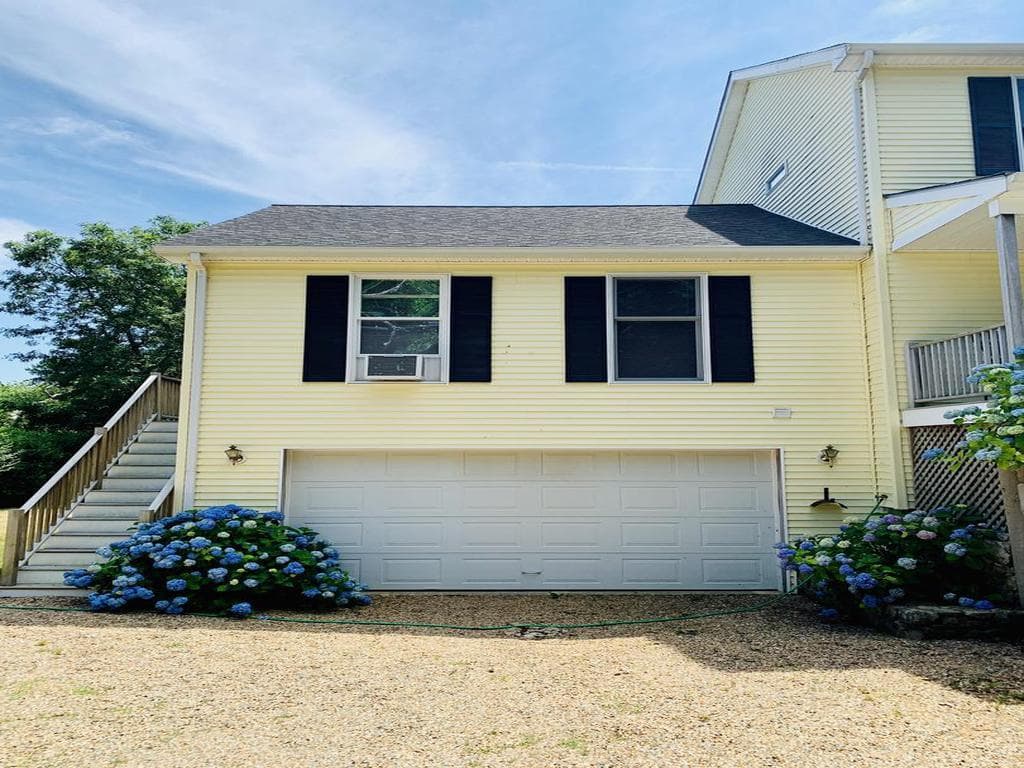 Image 3 - 5 Bedroom Rental in Vineyard Haven, Other - Sleeps 10