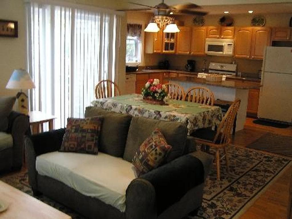 Image 3 - 2 Bedroom Rental in Edgartown, Katama - Sleeps 6