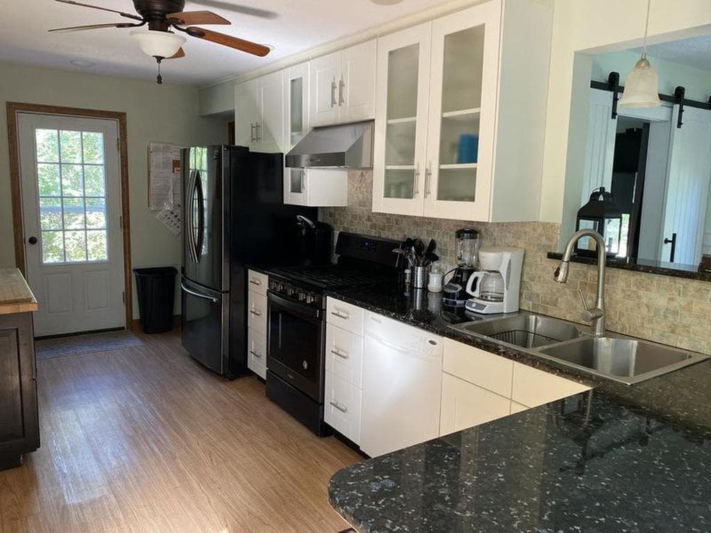 Image 2 - 4 Bedroom Rental in Edgartown, Katama - Sleeps 8