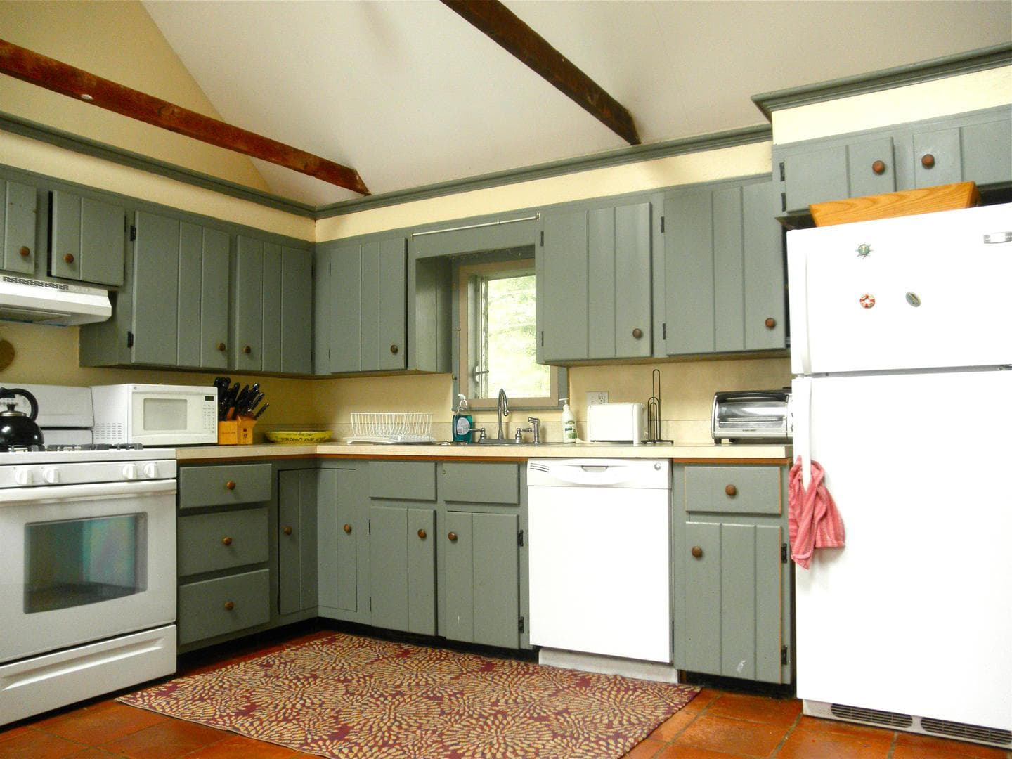 Image 2 - 5 Bedroom Rental in Vineyard Haven, Other - Sleeps 7