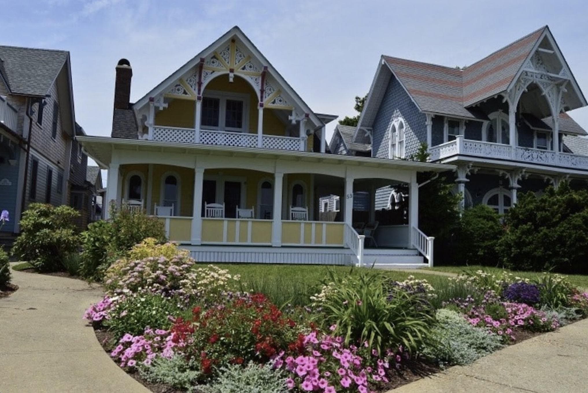 Image 1 - 7 Bedroom Rental in Oak Bluffs, Downtown - Sleeps 14