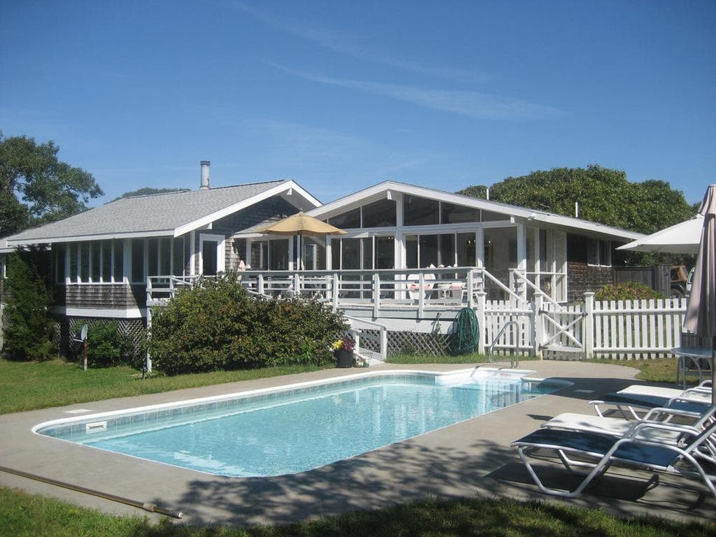 Image 1 - 4 Bedroom Rental in Chilmark, Other - Sleeps 8