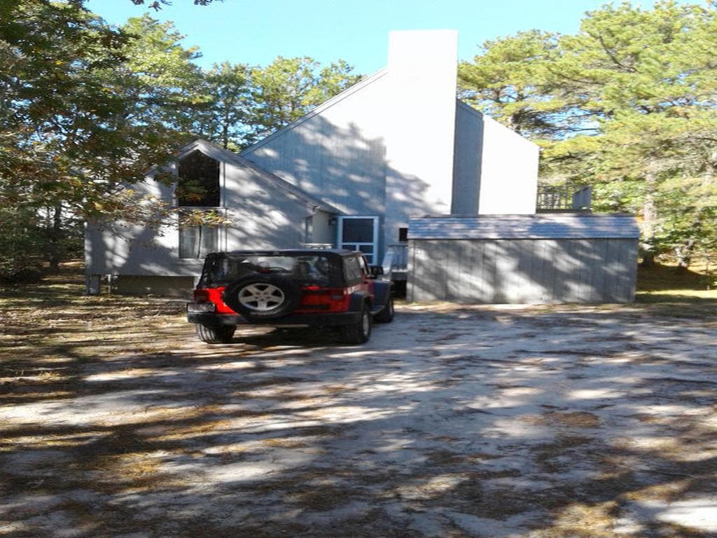 Image 1 - 3 Bedroom Rental in Oak Bluffs, Other - Sleeps 8