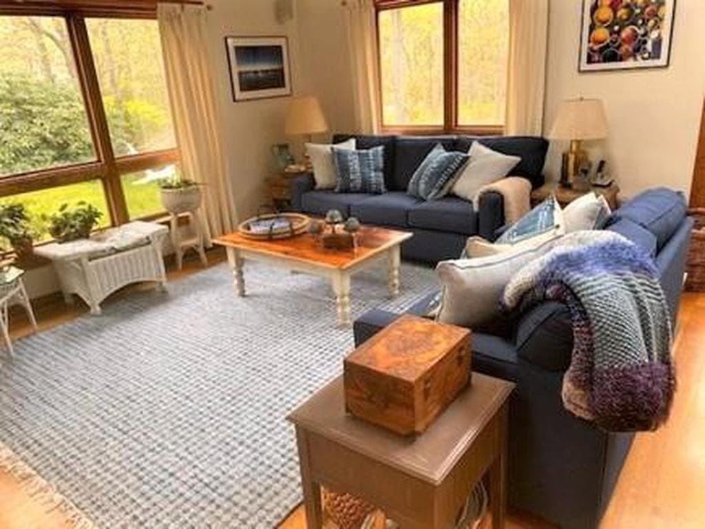 Image 2 - 4 Bedroom Rental in Oak Bluffs, Other - Sleeps 8