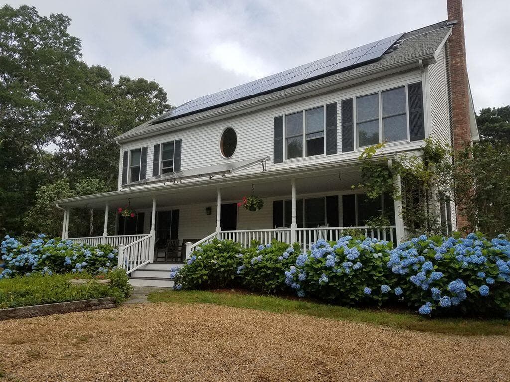 Image 1 - 5 Bedroom Rental in Edgartown, Other - Sleeps 10