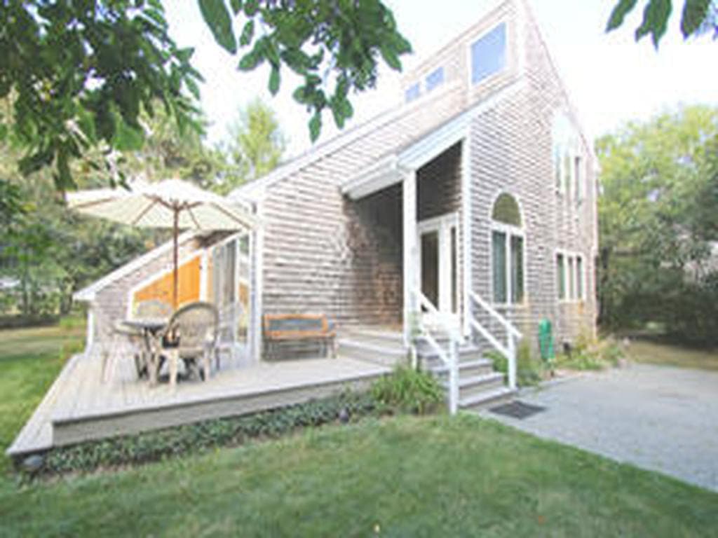 Image 1 - 3 Bedroom Rental in Edgartown, Katama - Sleeps 8