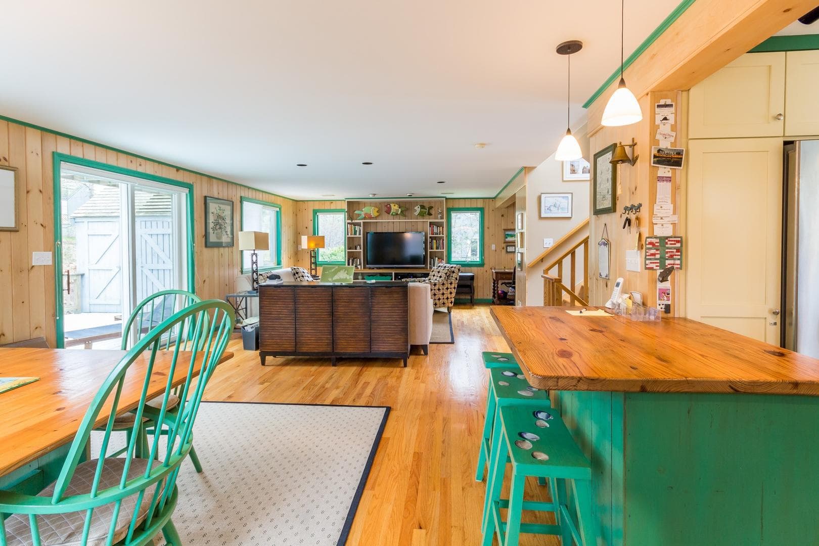 Image 2 - 4 Bedroom Rental in Oak Bluffs, Other - Sleeps 8