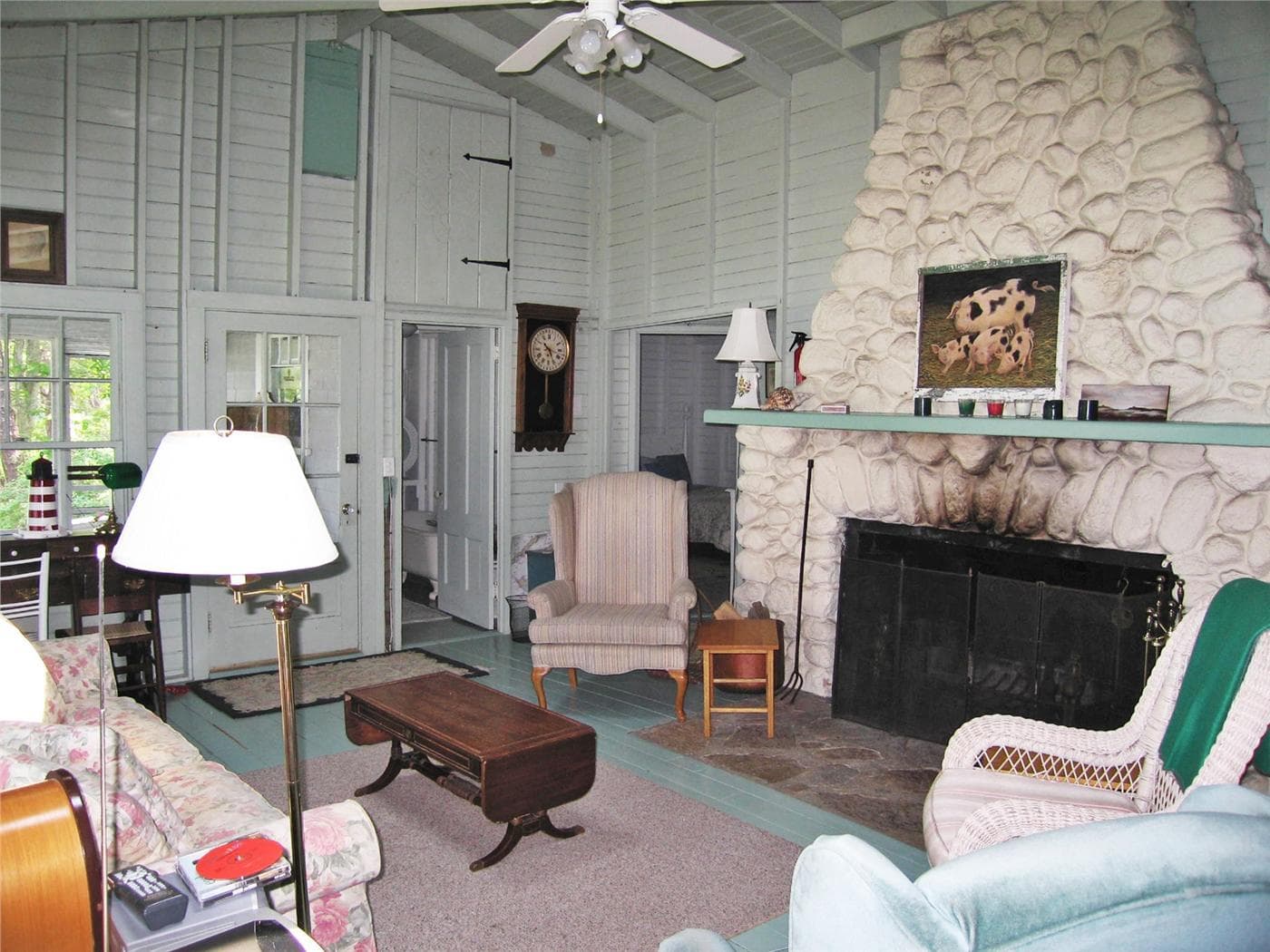 Image 2 - 4 Bedroom Rental in Vineyard Haven, Other - Sleeps 9