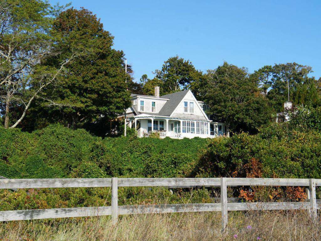 39 Crocker Avenue
