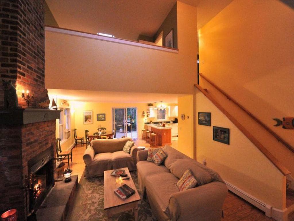 Image 2 - 4 Bedroom Rental in Edgartown, Other - Sleeps 8
