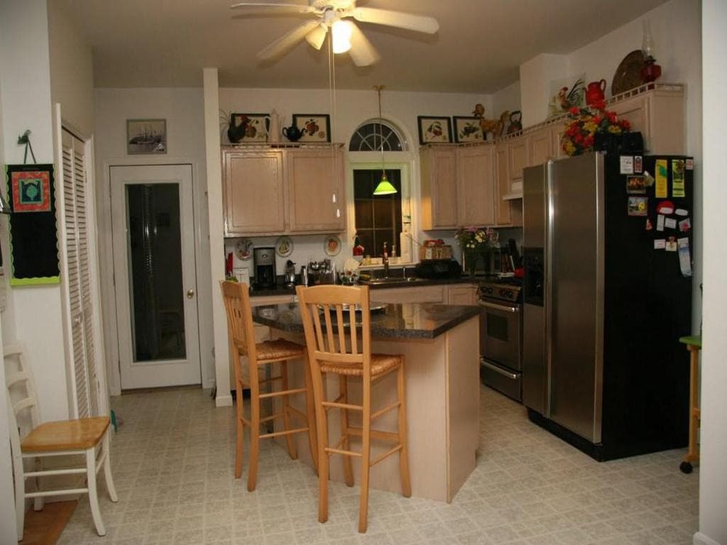 Image 2 - 4 Bedroom Rental in Edgartown, Other - Sleeps 8